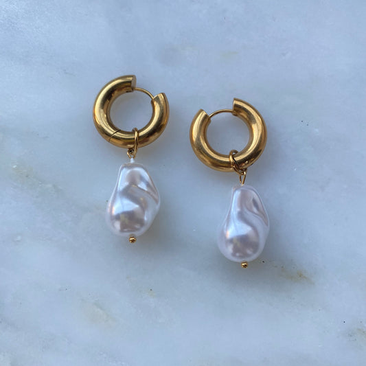 Pearlina Hoops