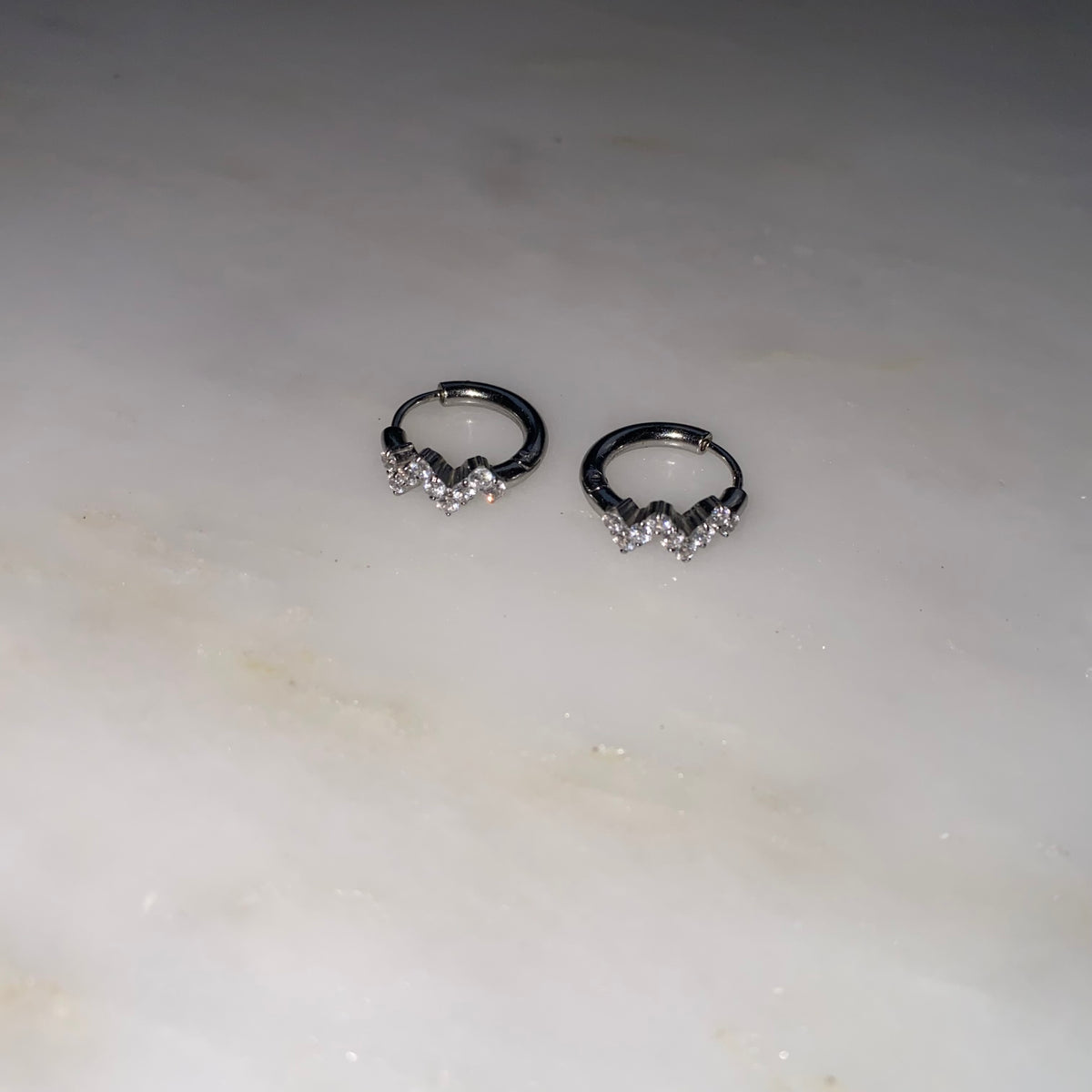 Zigzag Mini Hoops - Silver